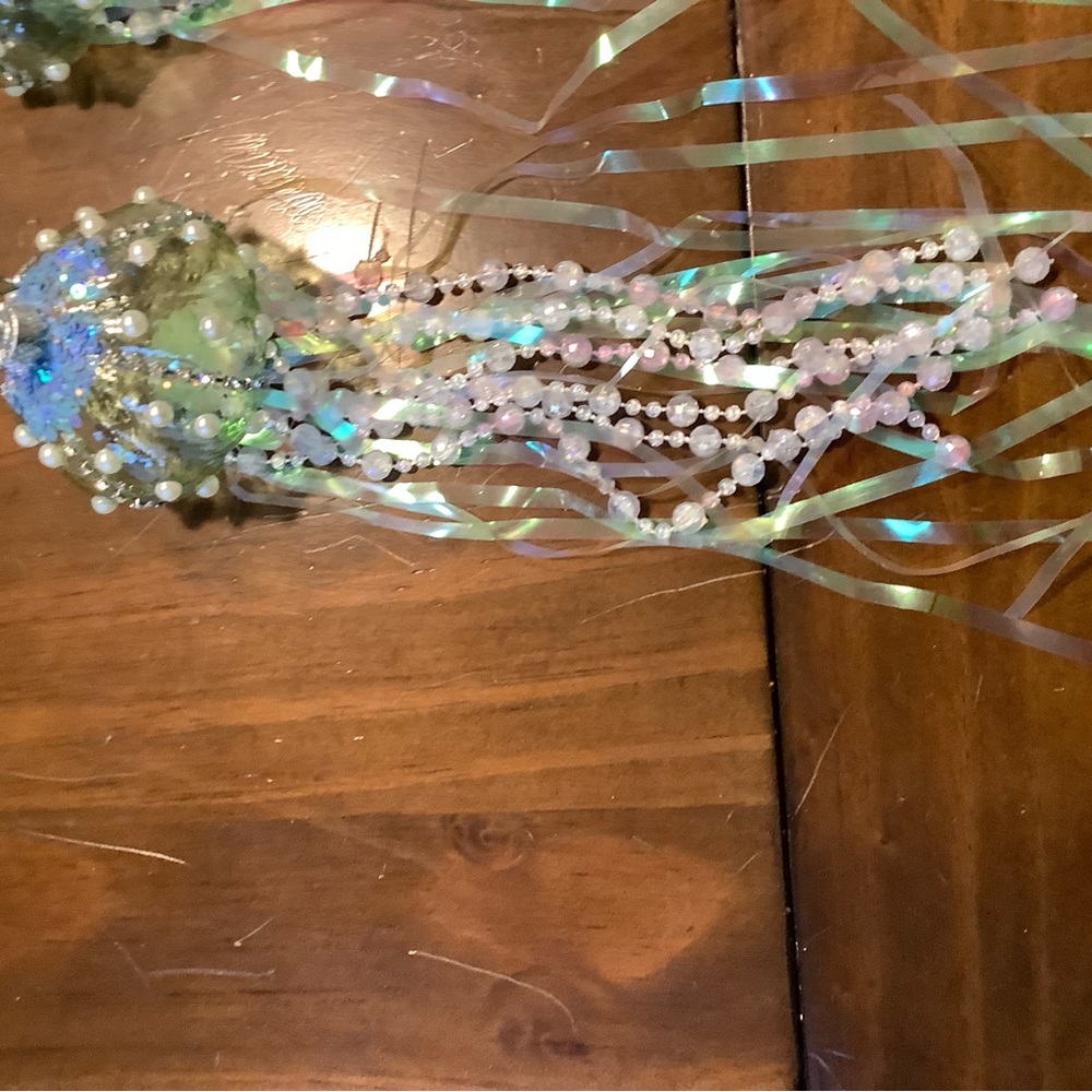 Iridescent Beaded Jellyfish Decor - Picture 6 of 7